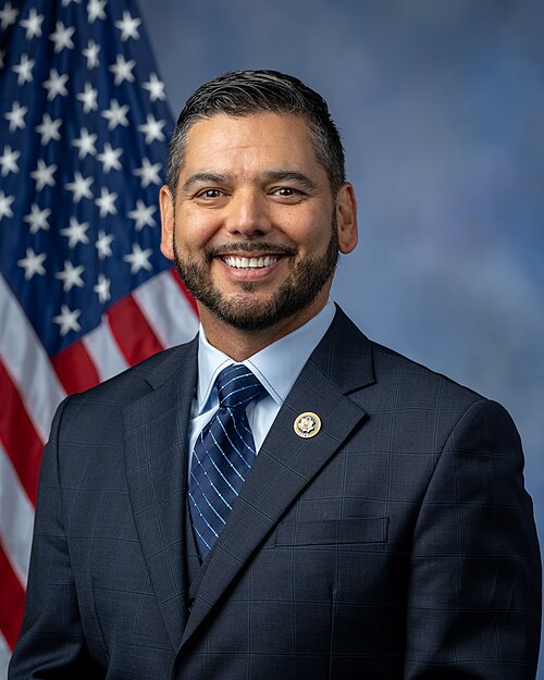 Dr. Raul Ruiz